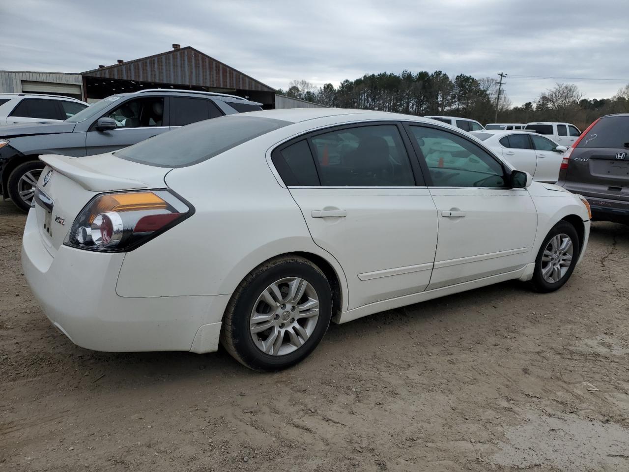 2011 Nissan Altima - Image 3