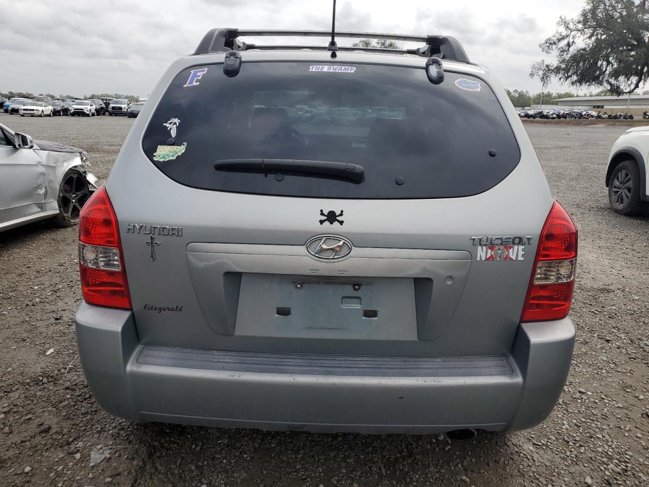 2005 Hyundai Tucson - Image 6