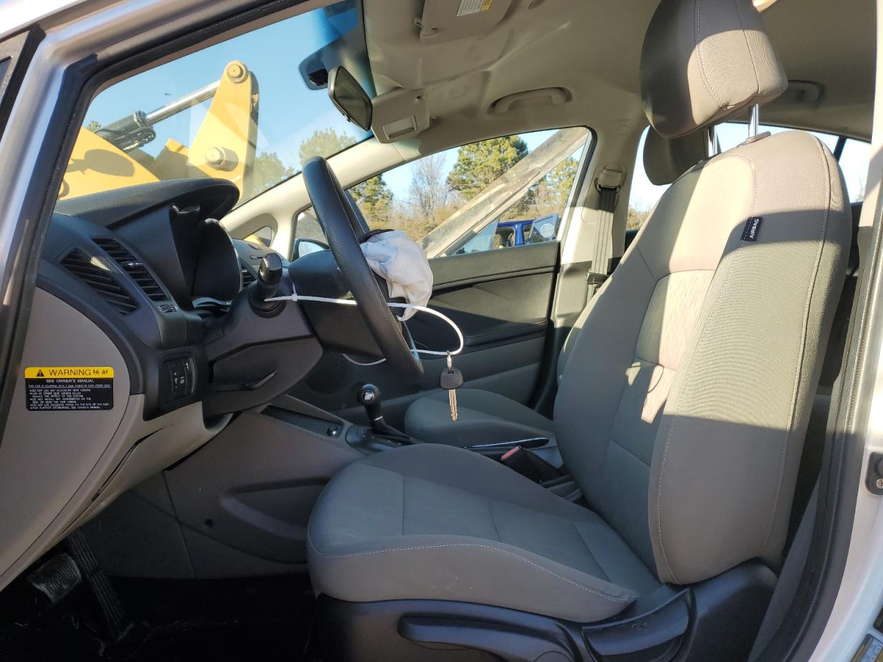 2015 Kia Forte - Image 7
