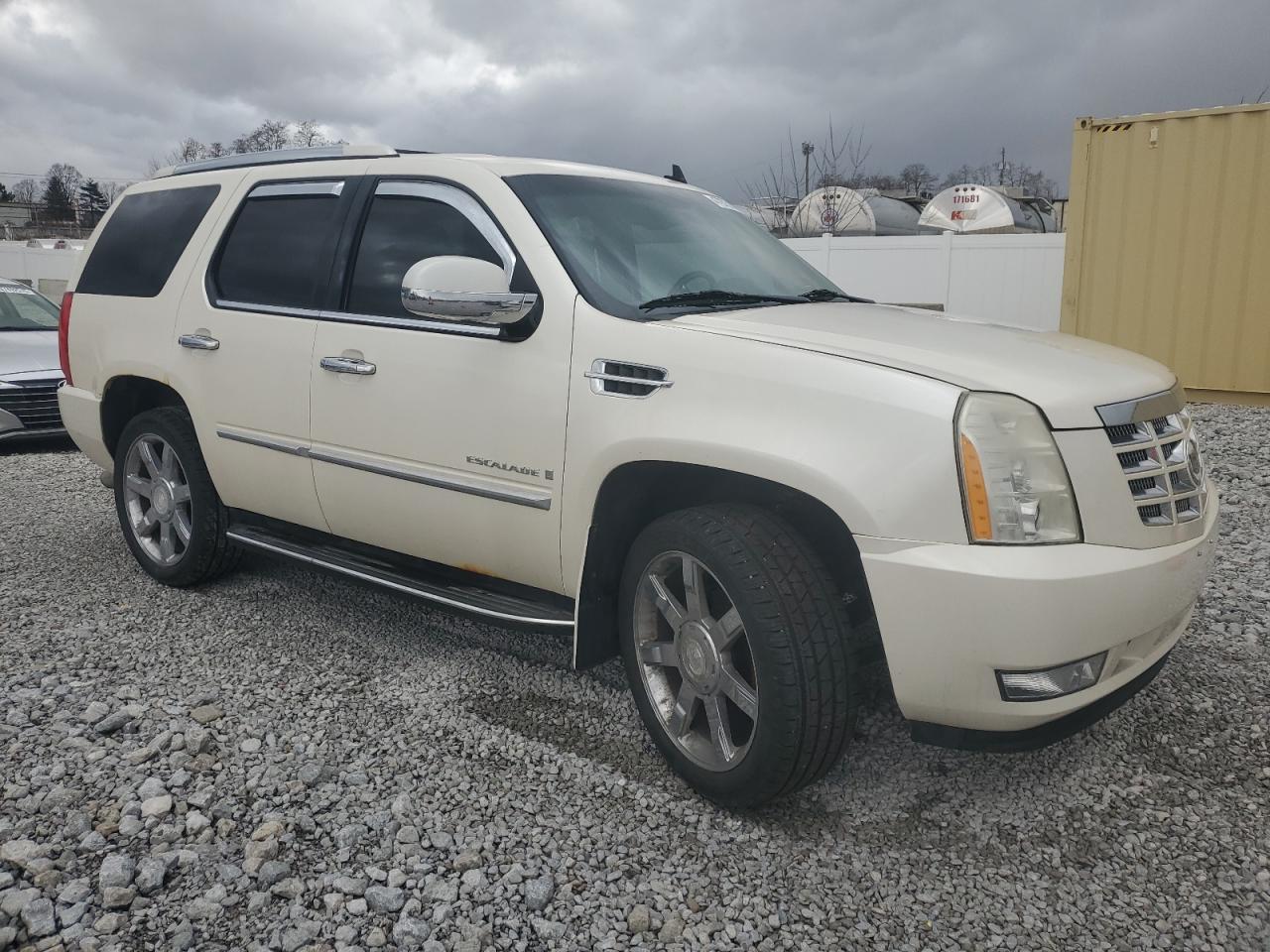 2009 Cadillac Escalade - Image 4