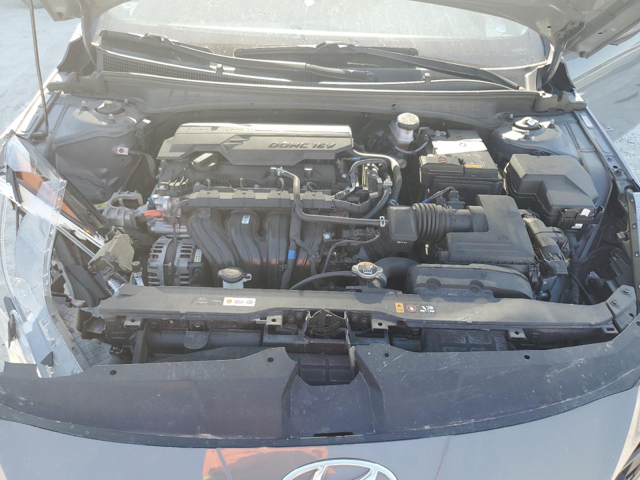 2021 Hyundai Elantra - Image 12