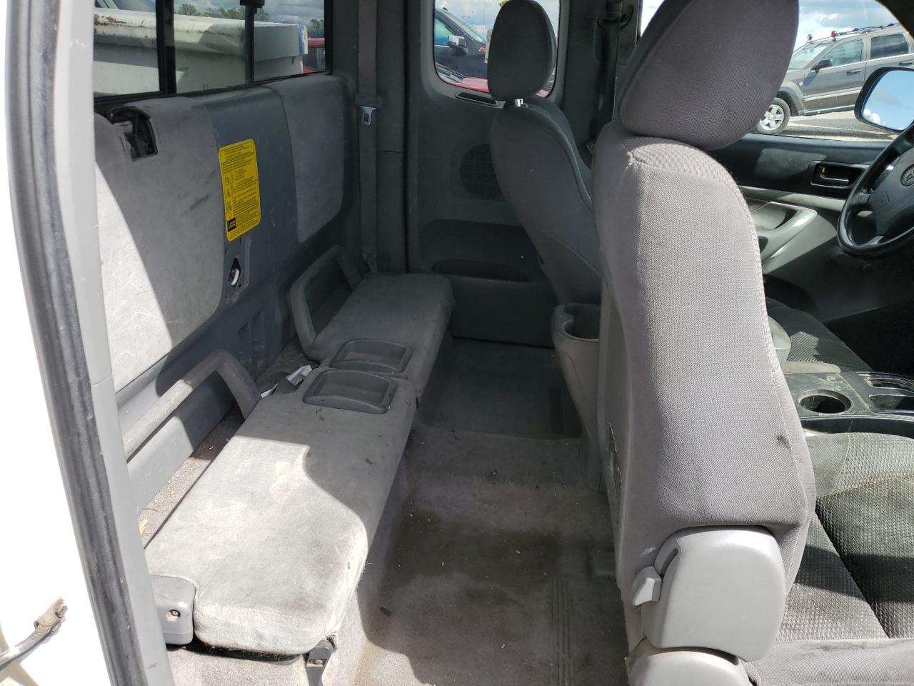 2007 Toyota Tacoma - Image 10