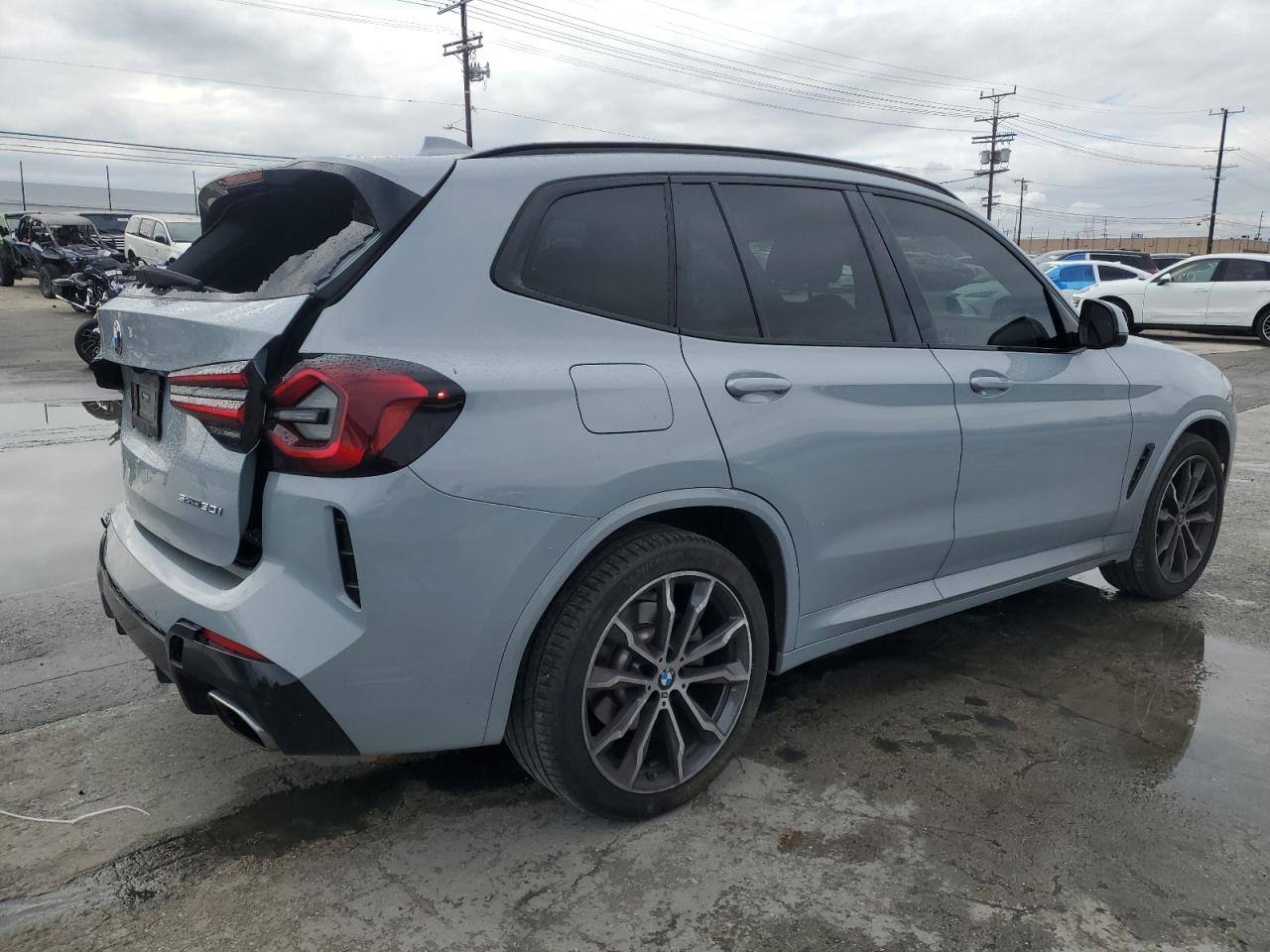 2022 BMW X3 - Image 3
