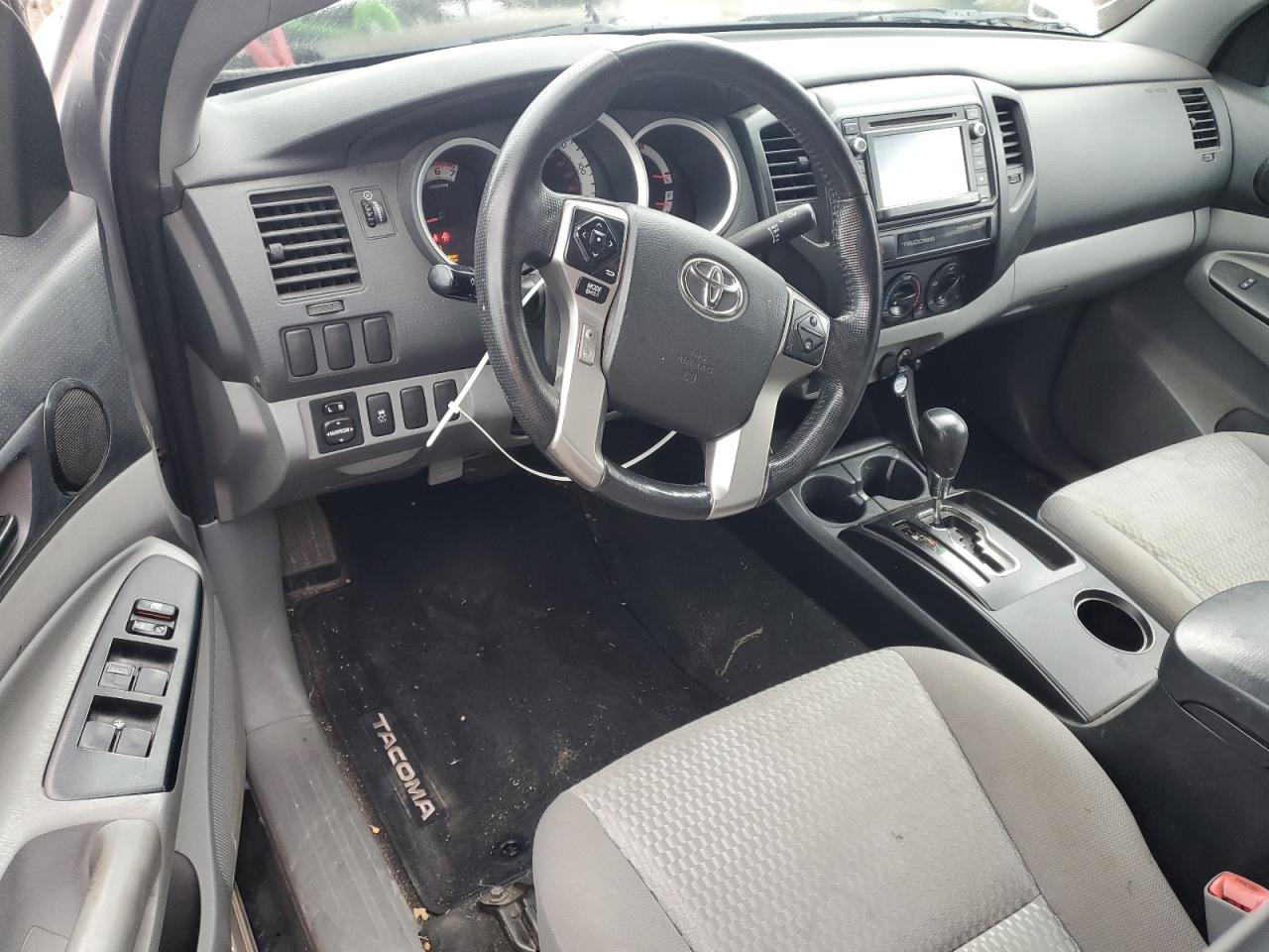 2015 Toyota Tacoma - Image 8