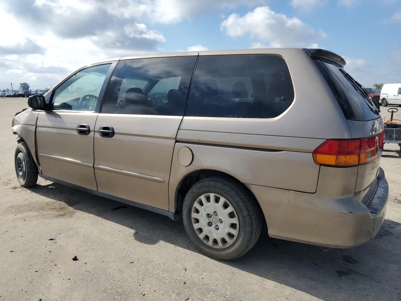 2004 Honda Odyssey - Image 2