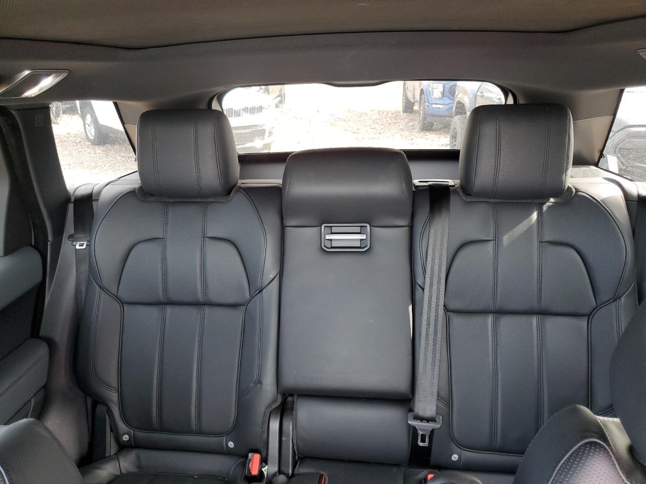 2015 Land Rover Range Rover - Image 10