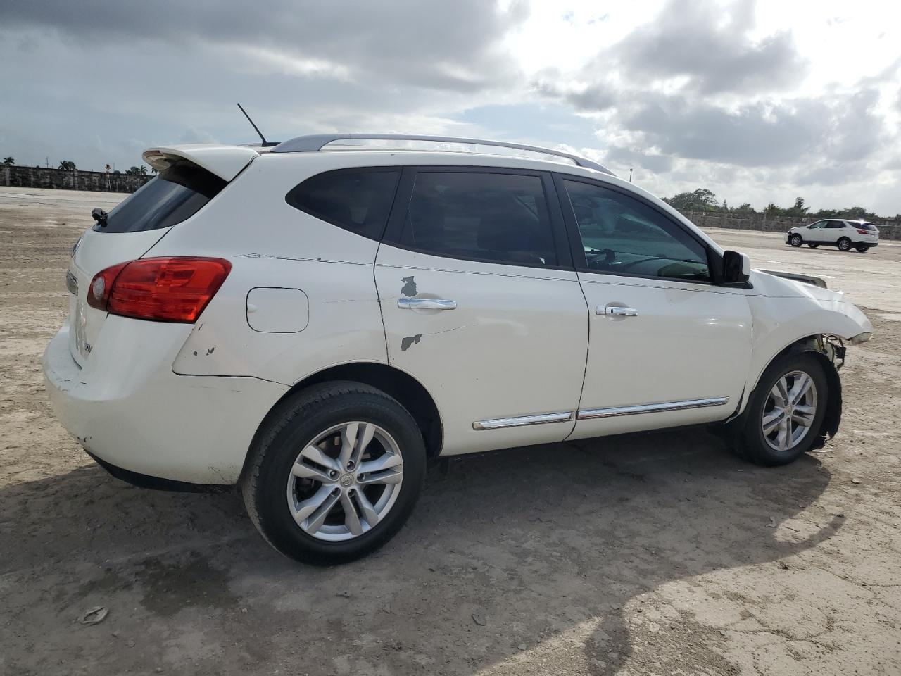 2012 Nissan Rogue - Image 3