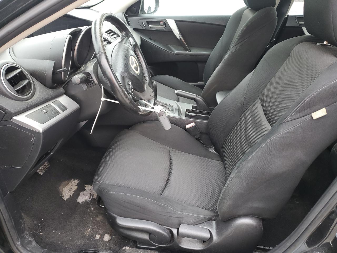 2012 Mazda 3 - Image 7