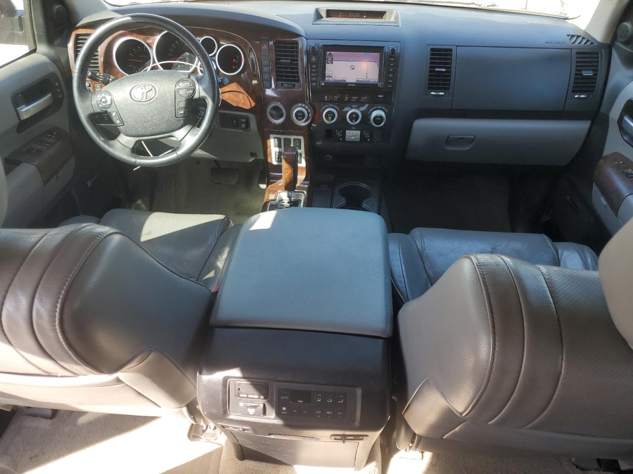 2011 Toyota Sequoia - Image 8