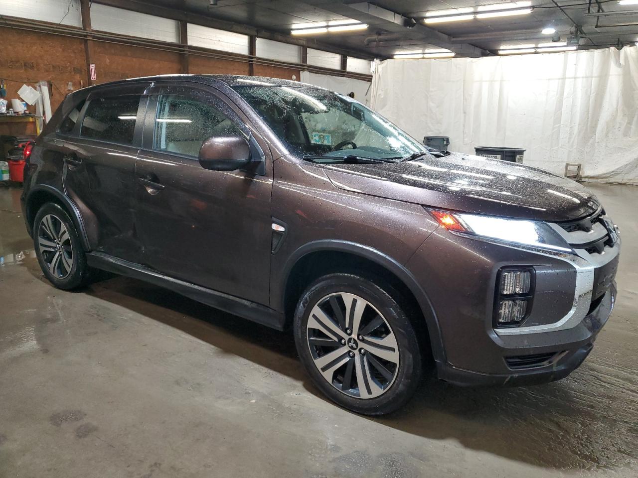 2021 Mitsubishi Outlander - Image 4