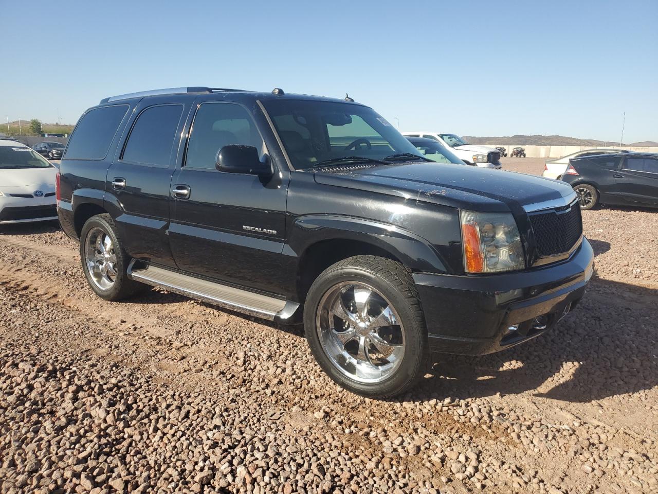 2005 Cadillac Escalade - Image 4