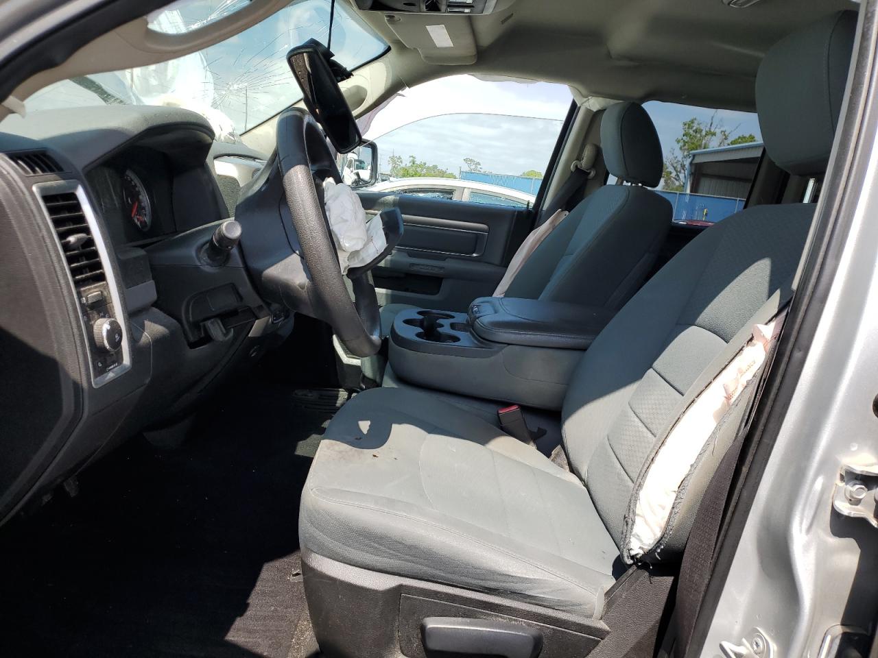 2017 RAM 1500 - Image 7