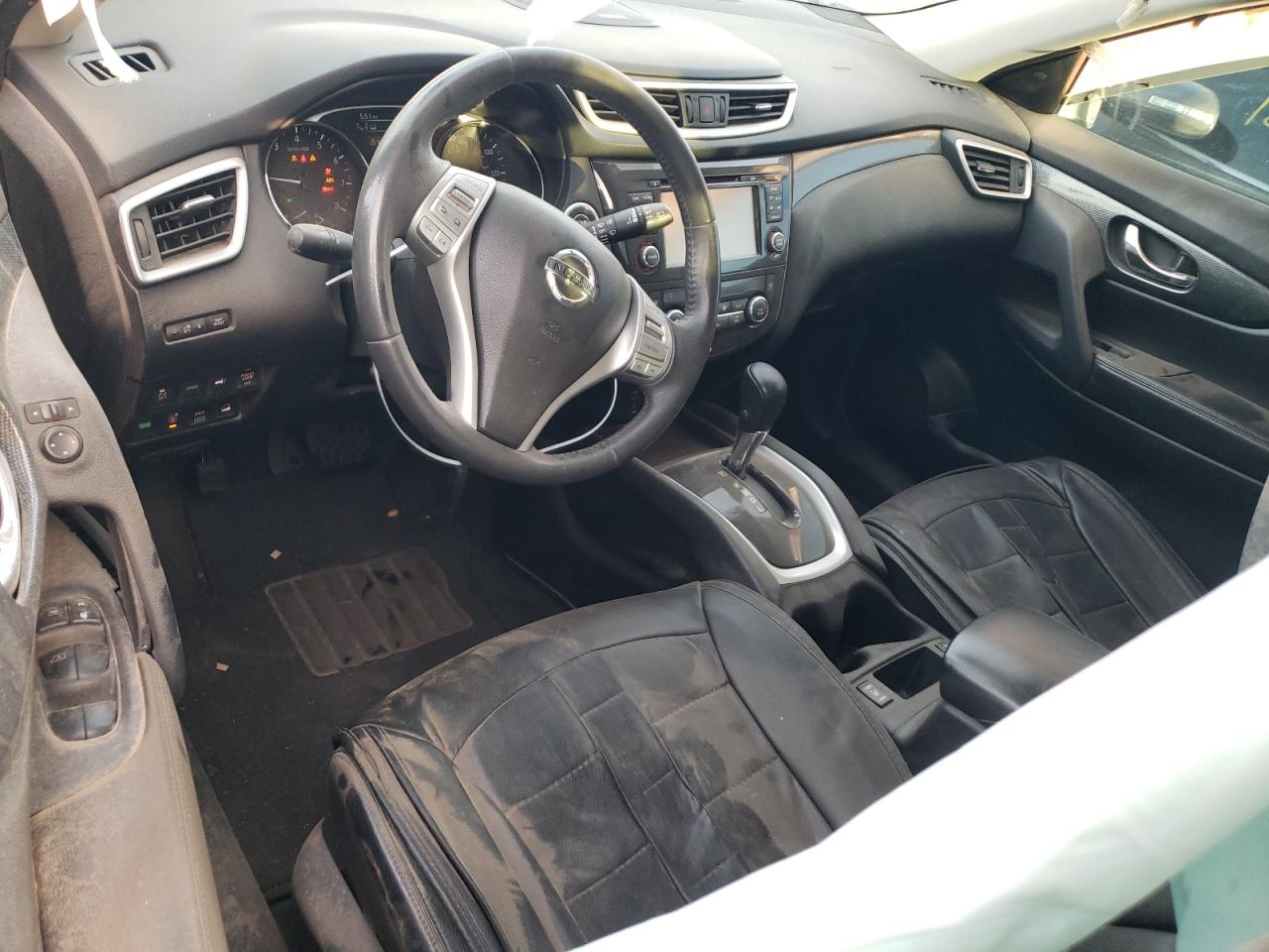 2015 Nissan Rogue - Image 8