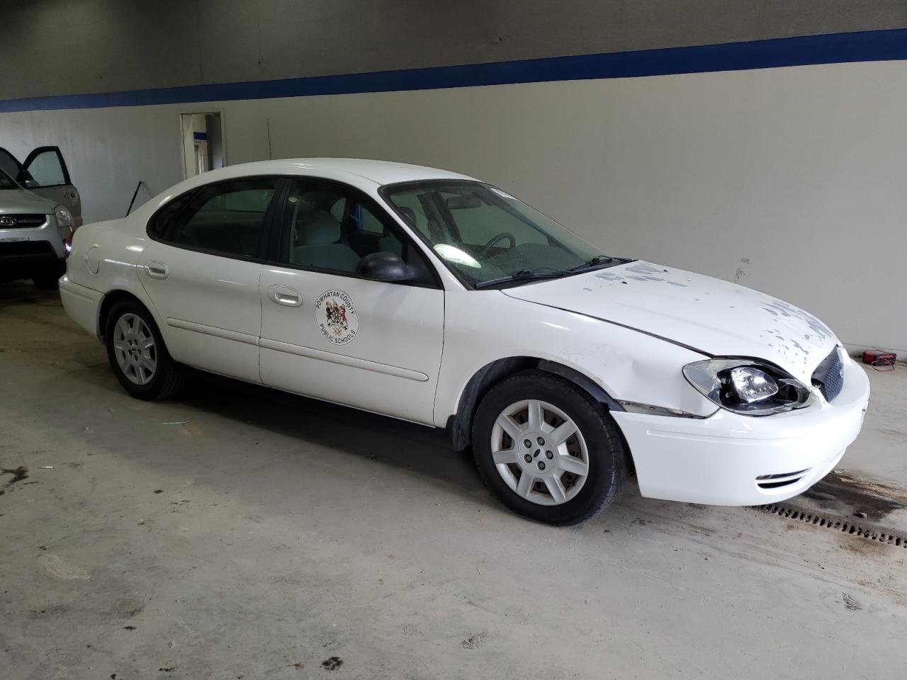 2007 Ford Taurus - Image 4