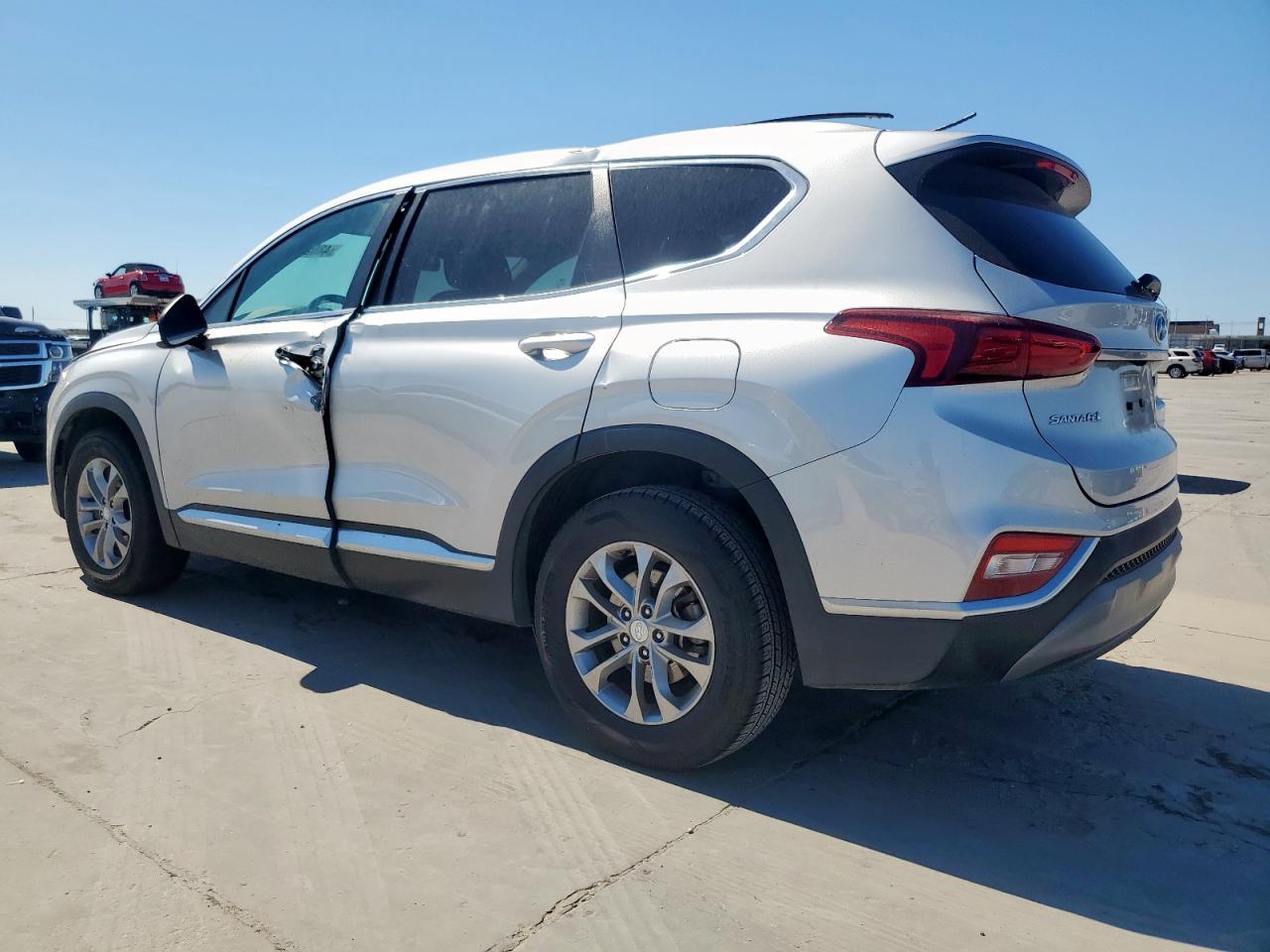 2019 Hyundai Santa Fe - Image 2
