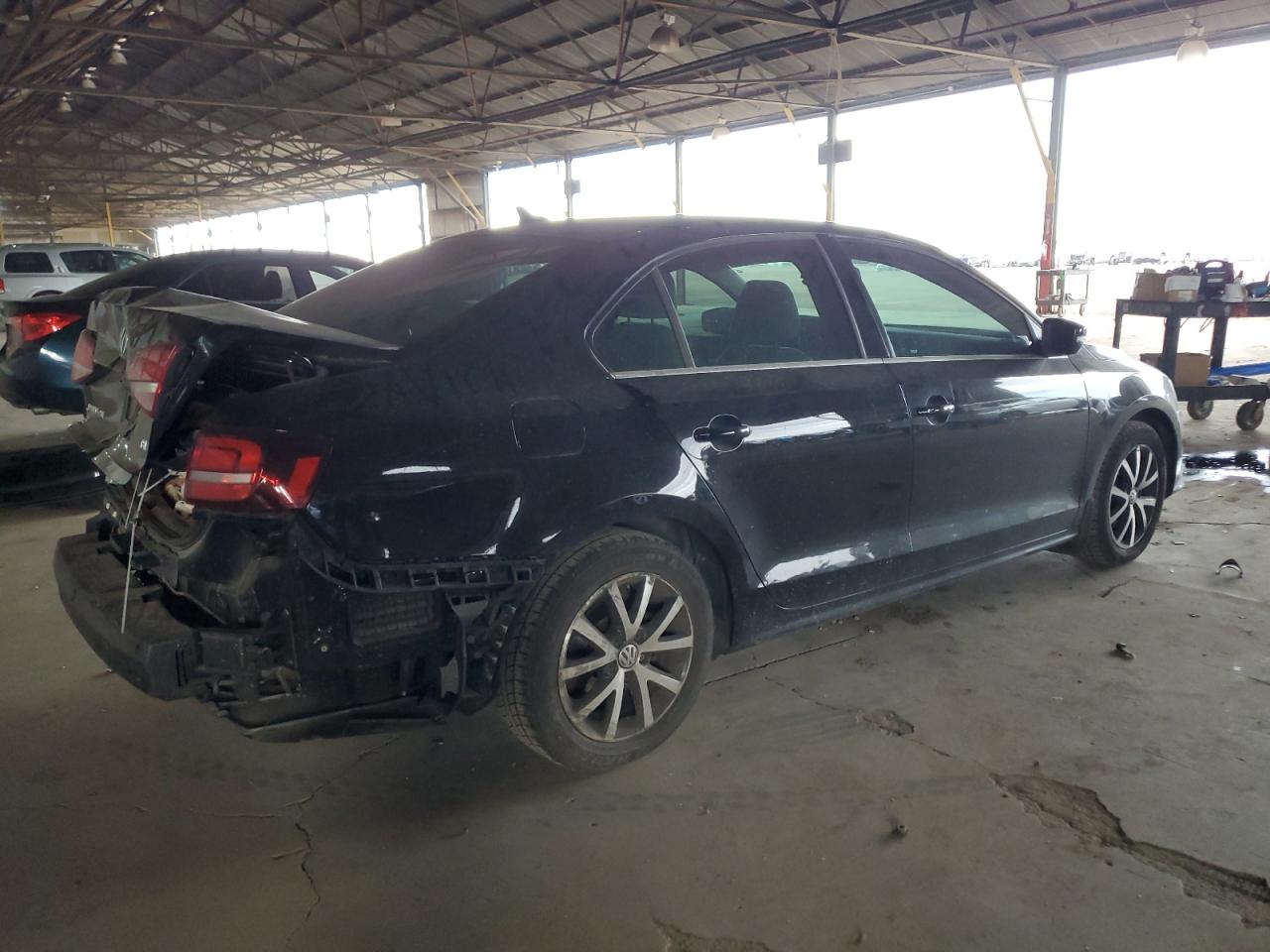 2017 Volkswagen Jetta - Image 3