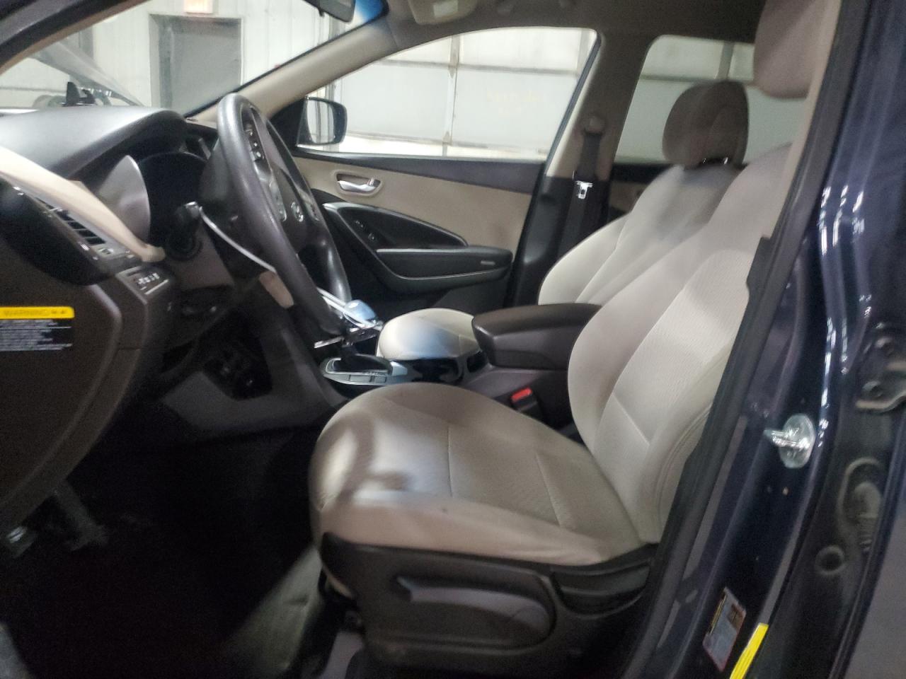 2017 Hyundai Santa Fe - Image 7
