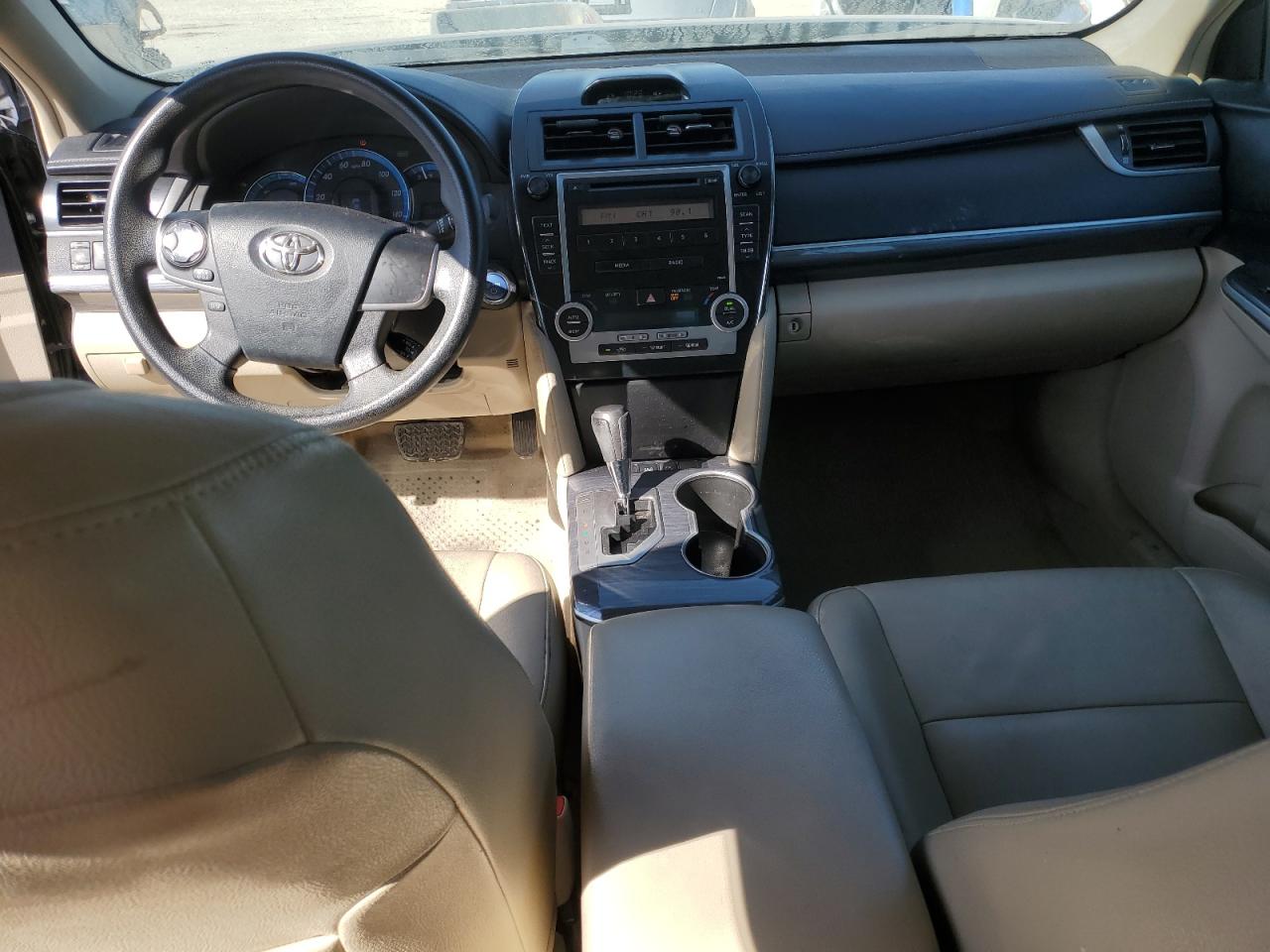2012 Toyota Camry - Image 8