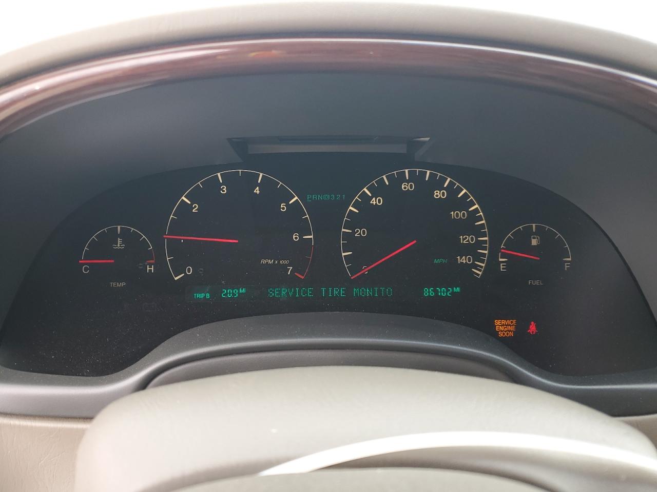 2005 Cadillac Deville Dts VIN: 1G6KF57935U176942 Lot: 49890315