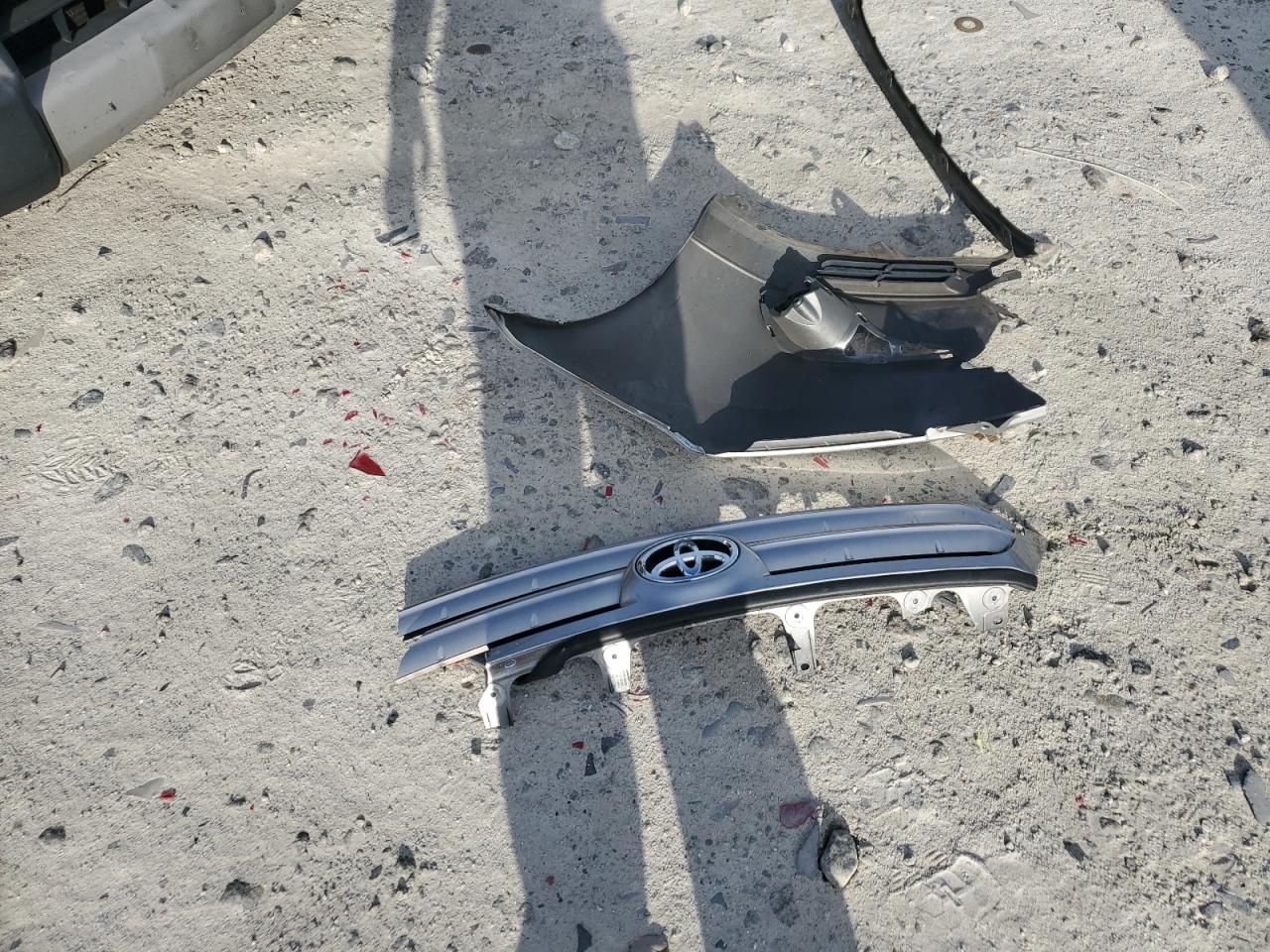 2013 Toyota Highlander - Image 13