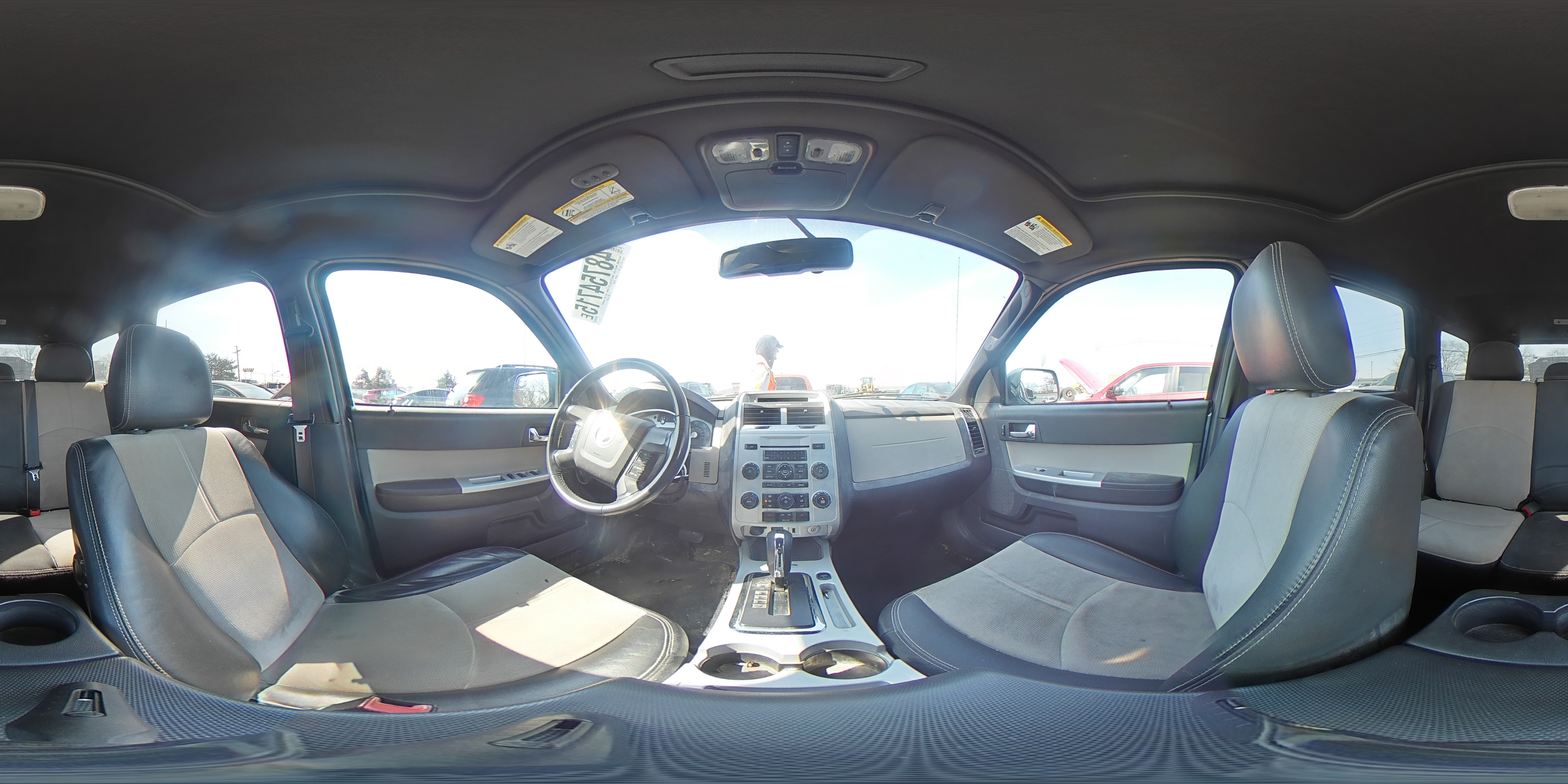 2011 Mercury Mariner - Image 14