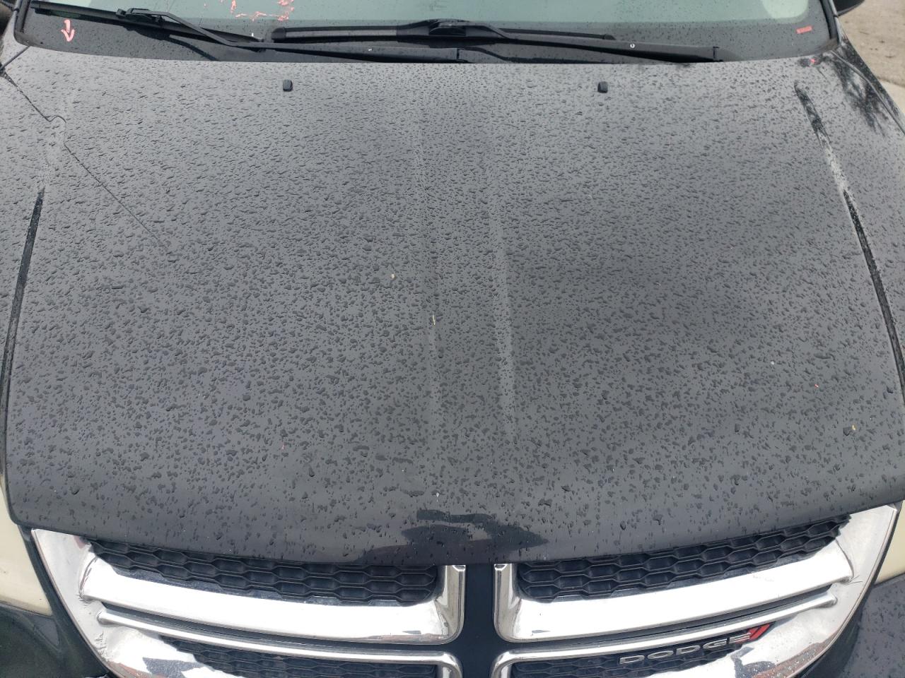2015 Dodge Caravan - Image 12