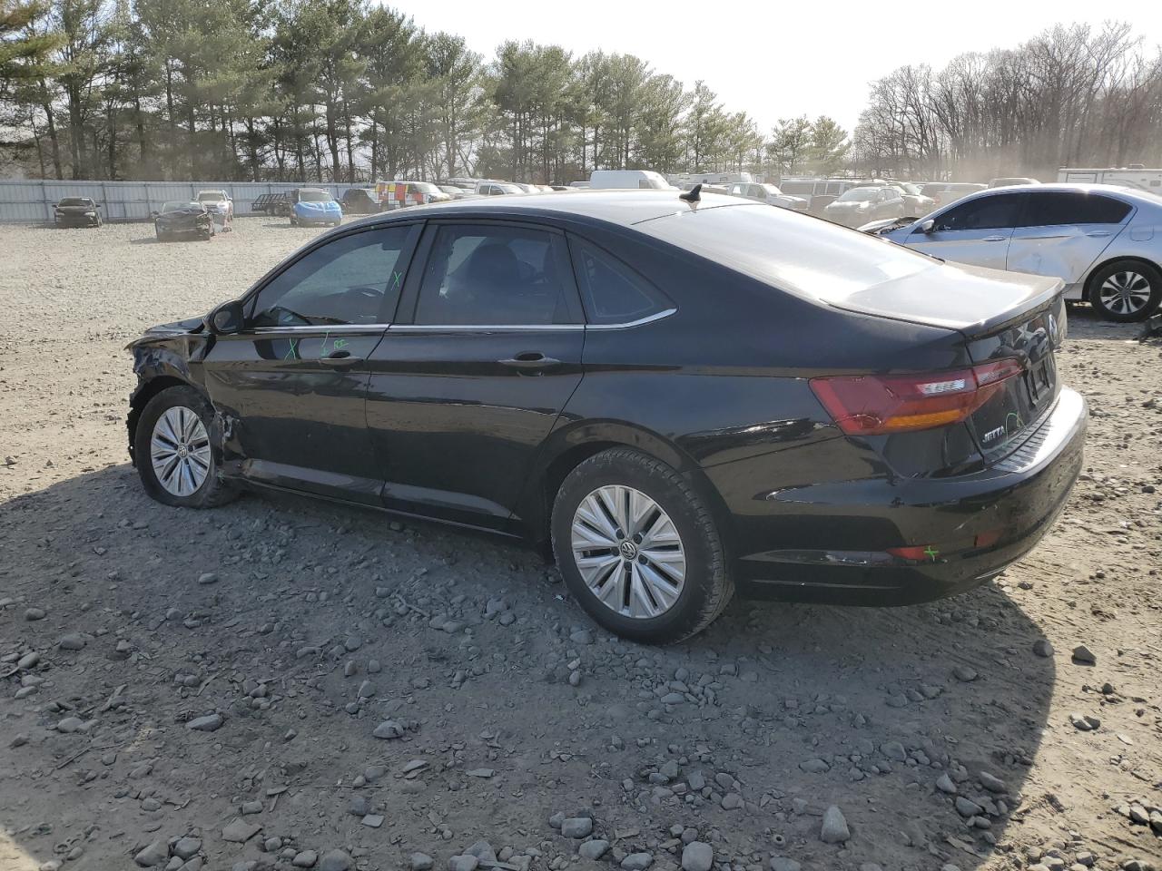 2019 Volkswagen Jetta - Image 2
