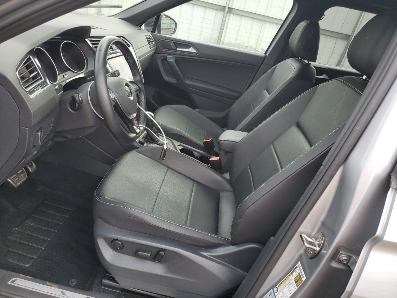 2021 Volkswagen Tiguan - Image 7