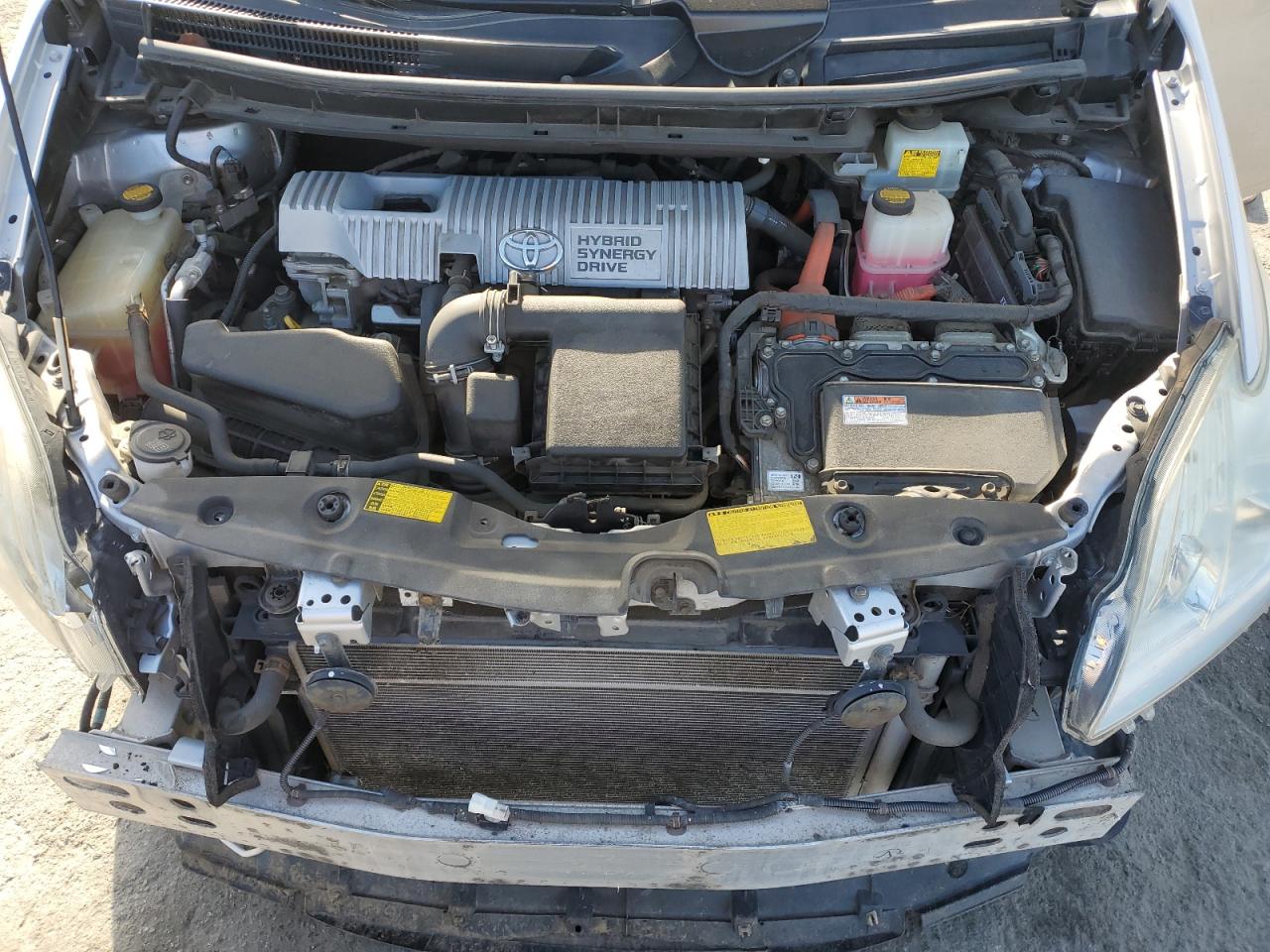 2014 Toyota Prius - Image 13