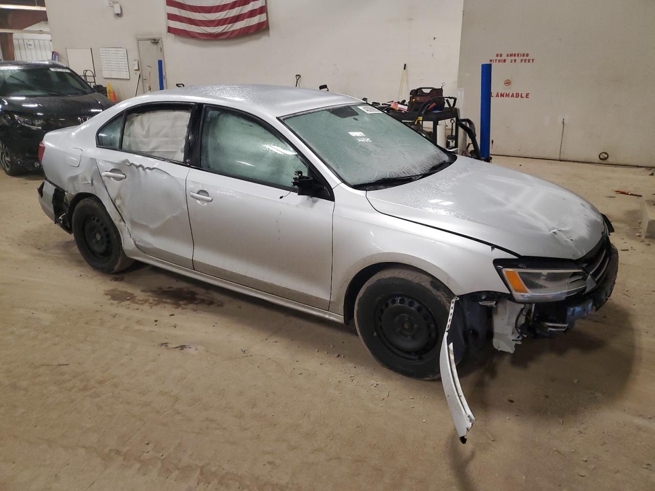 2016 Volkswagen Jetta - Image 4