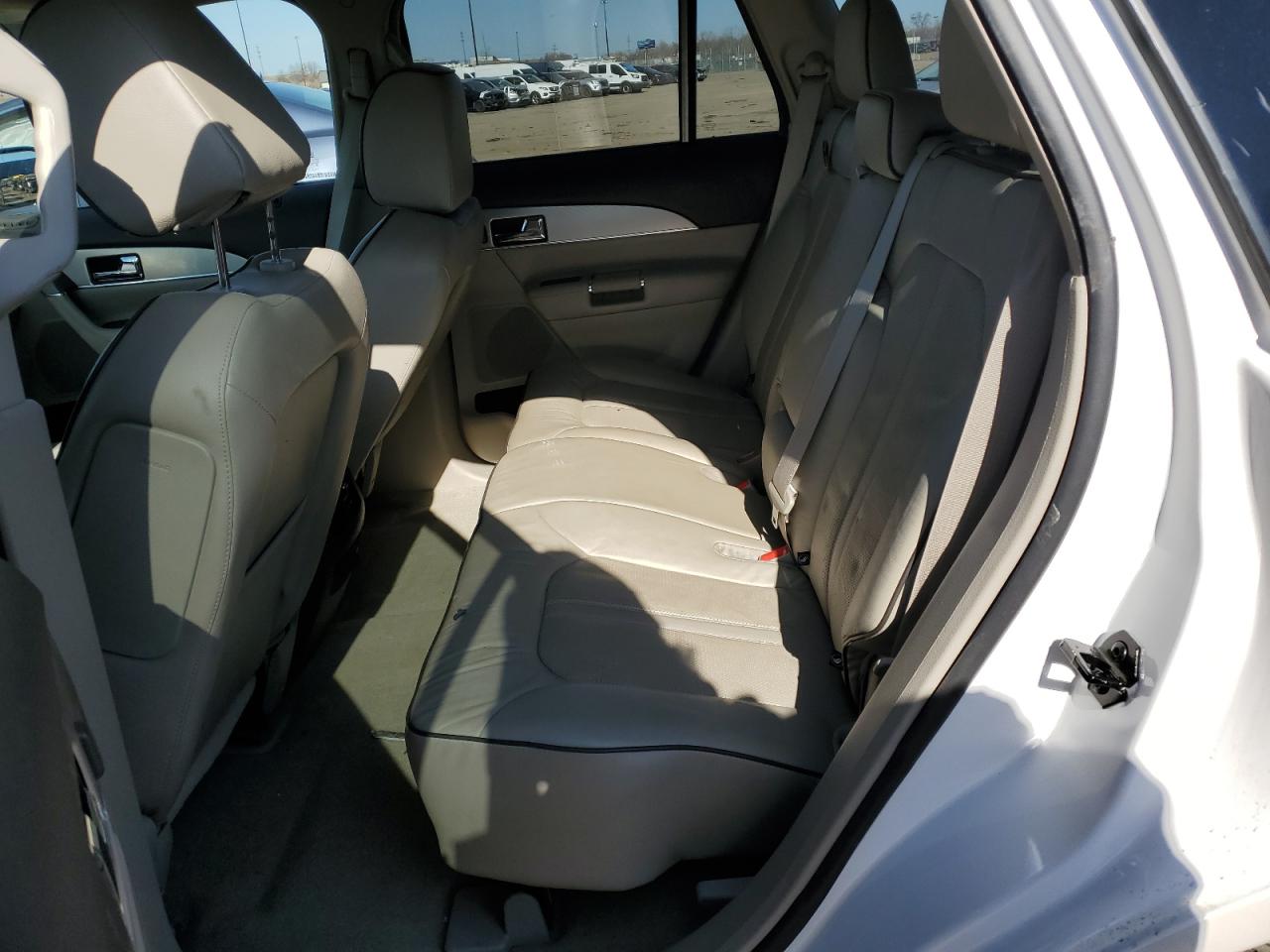 2013 Lincoln MKX - Image 10