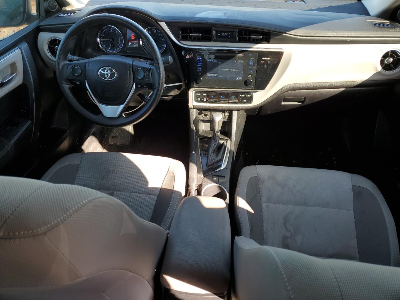 2017 Toyota Corolla - Image 8