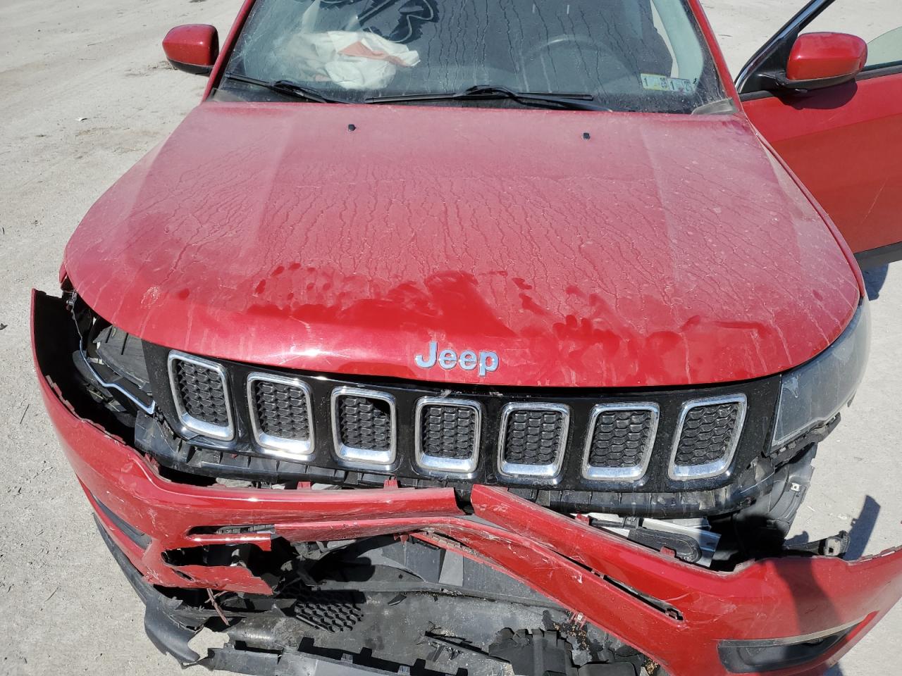 2020 Jeep Compass - Image 13