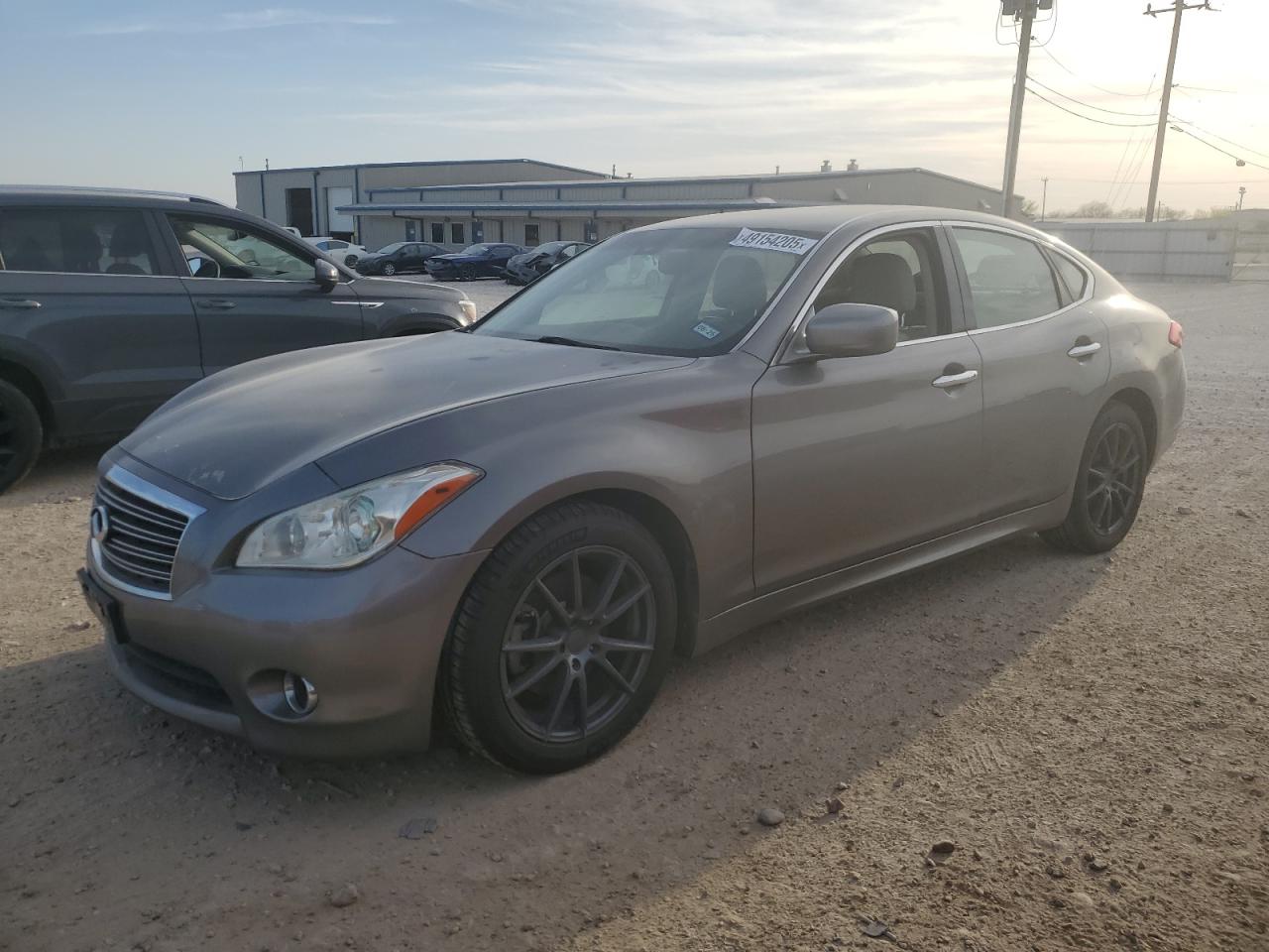 2011 Infiniti M - Image 1