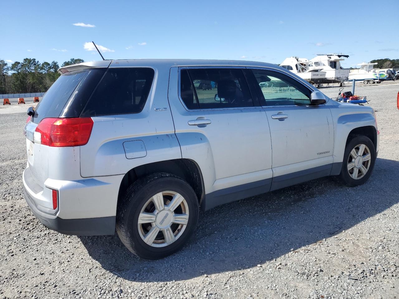 2016 GMC Terrain - Image 3