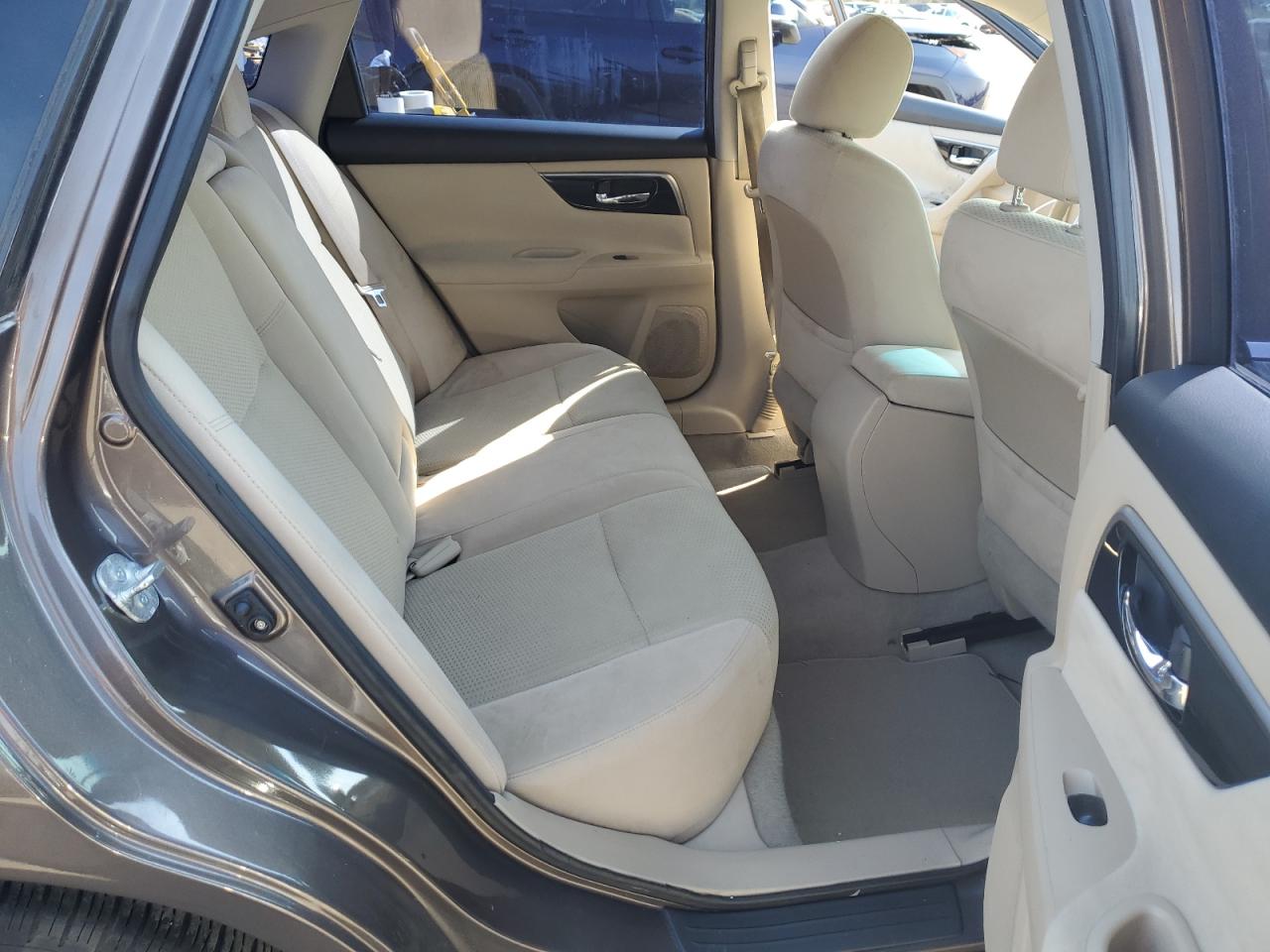 2014 Nissan Altima - Image 10