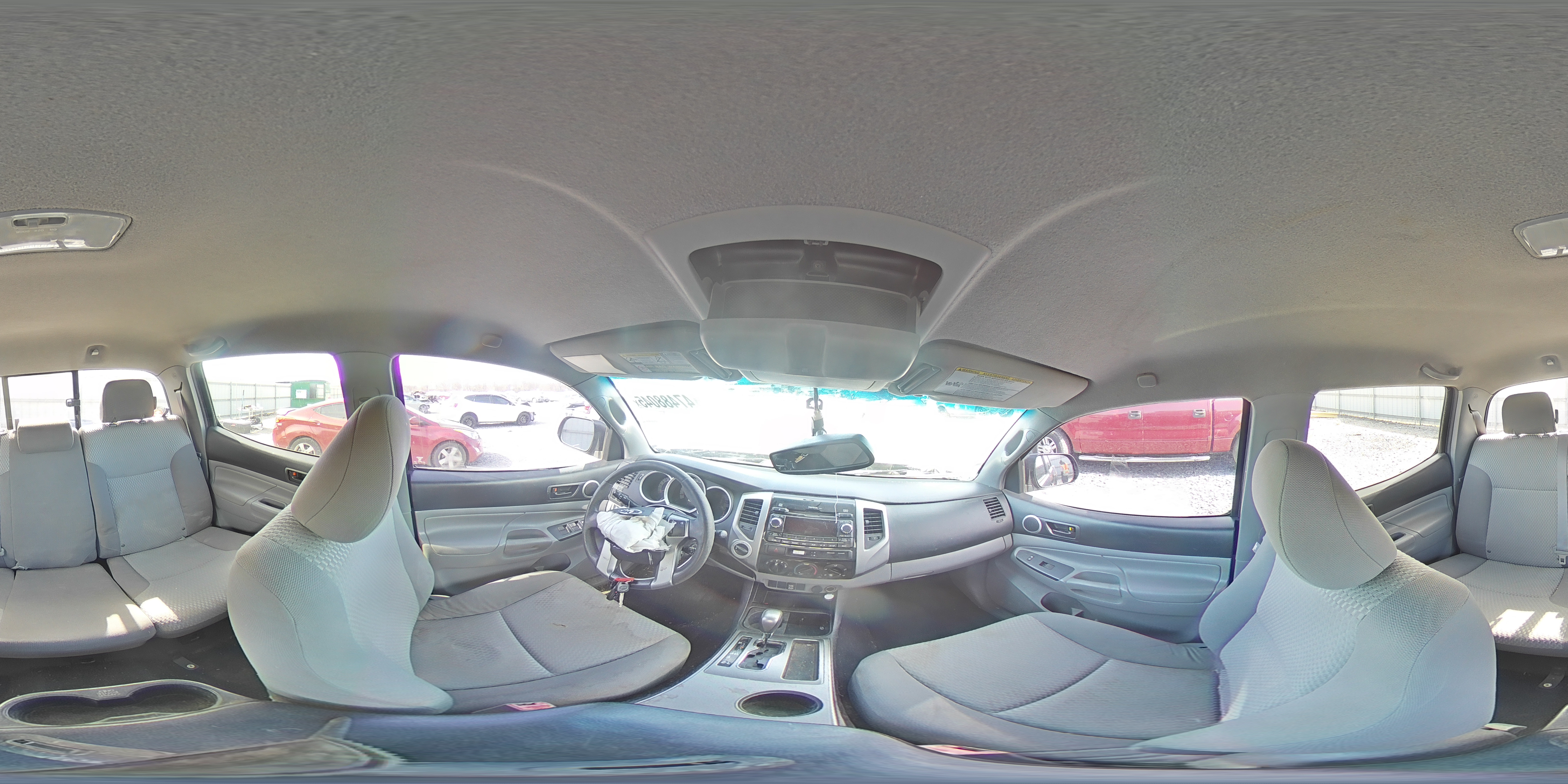 2012 Toyota Tacoma - Image 12