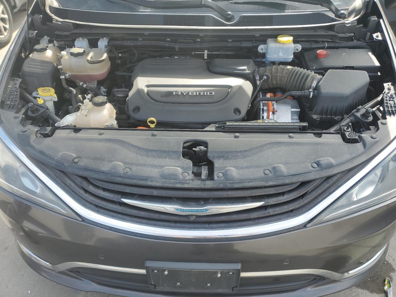 2018 Chrysler Pacifica - Image 12