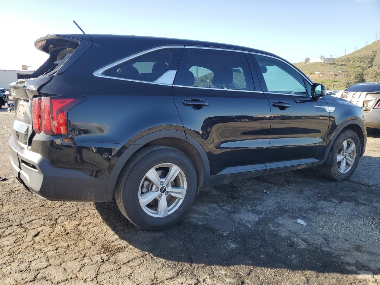 2023 Kia Sorento - Image 3