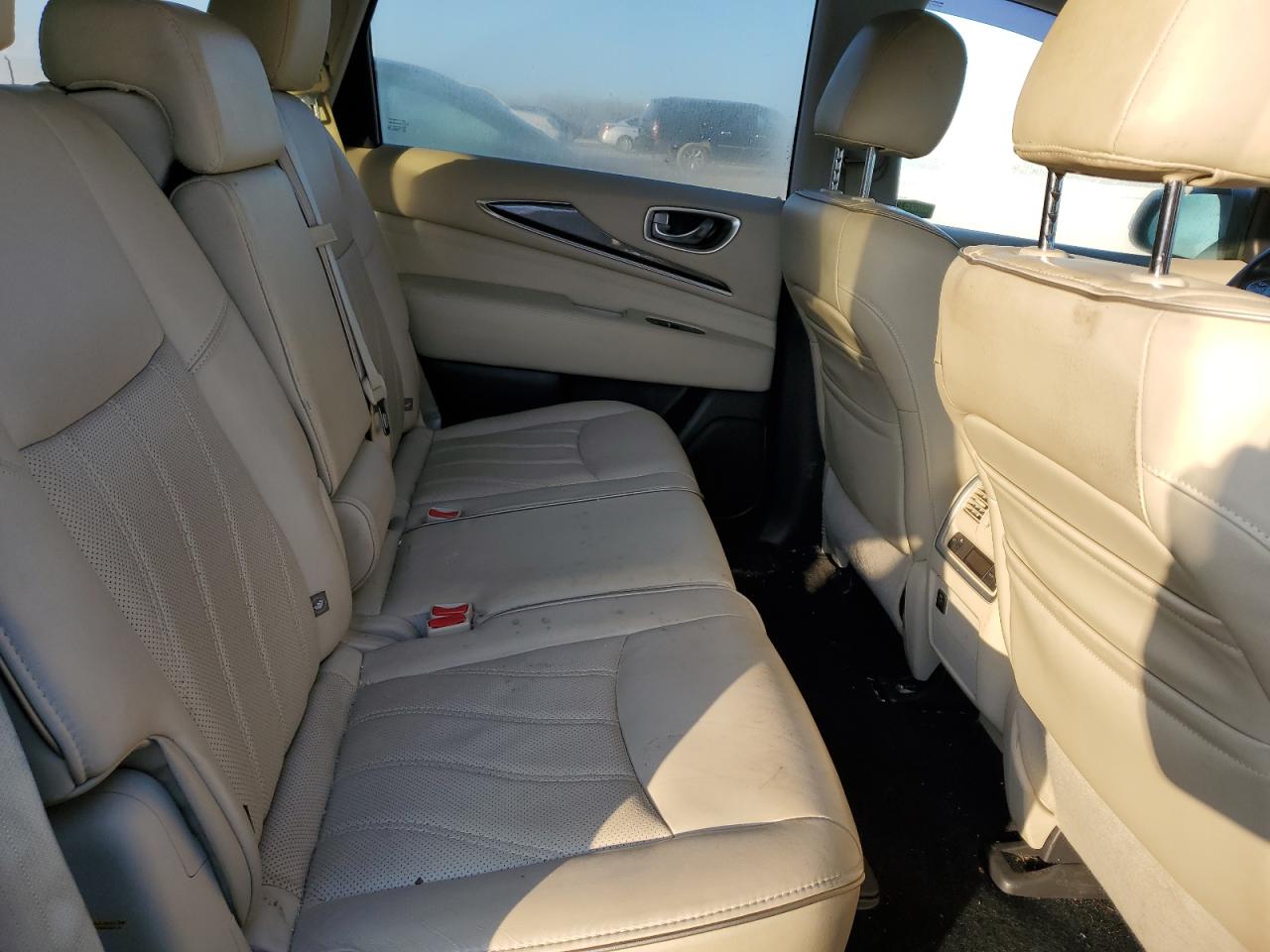 2016 Infiniti QX60 - Image 11