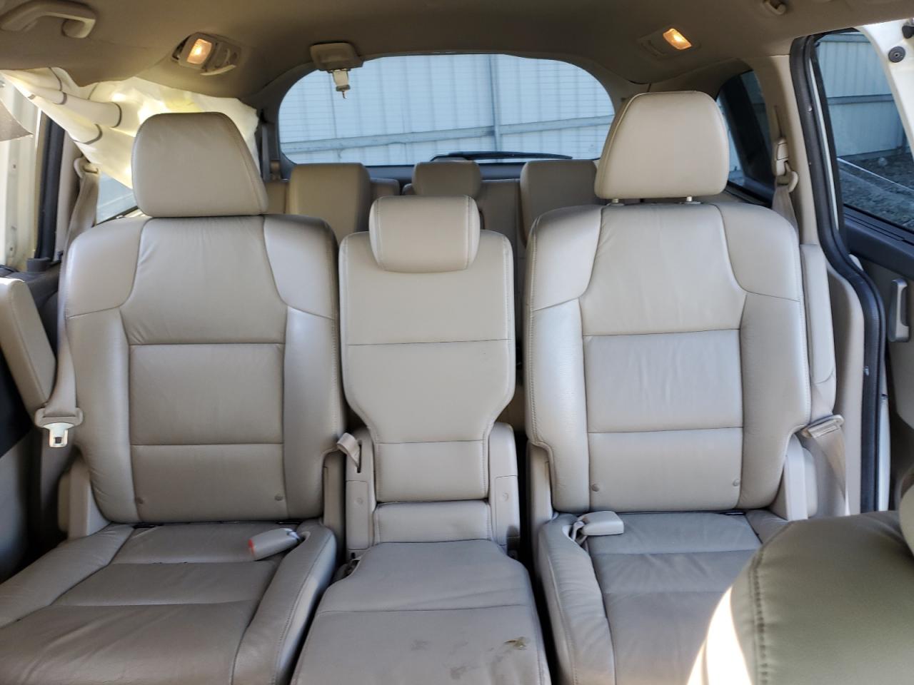 2013 Honda Odyssey - Image 10