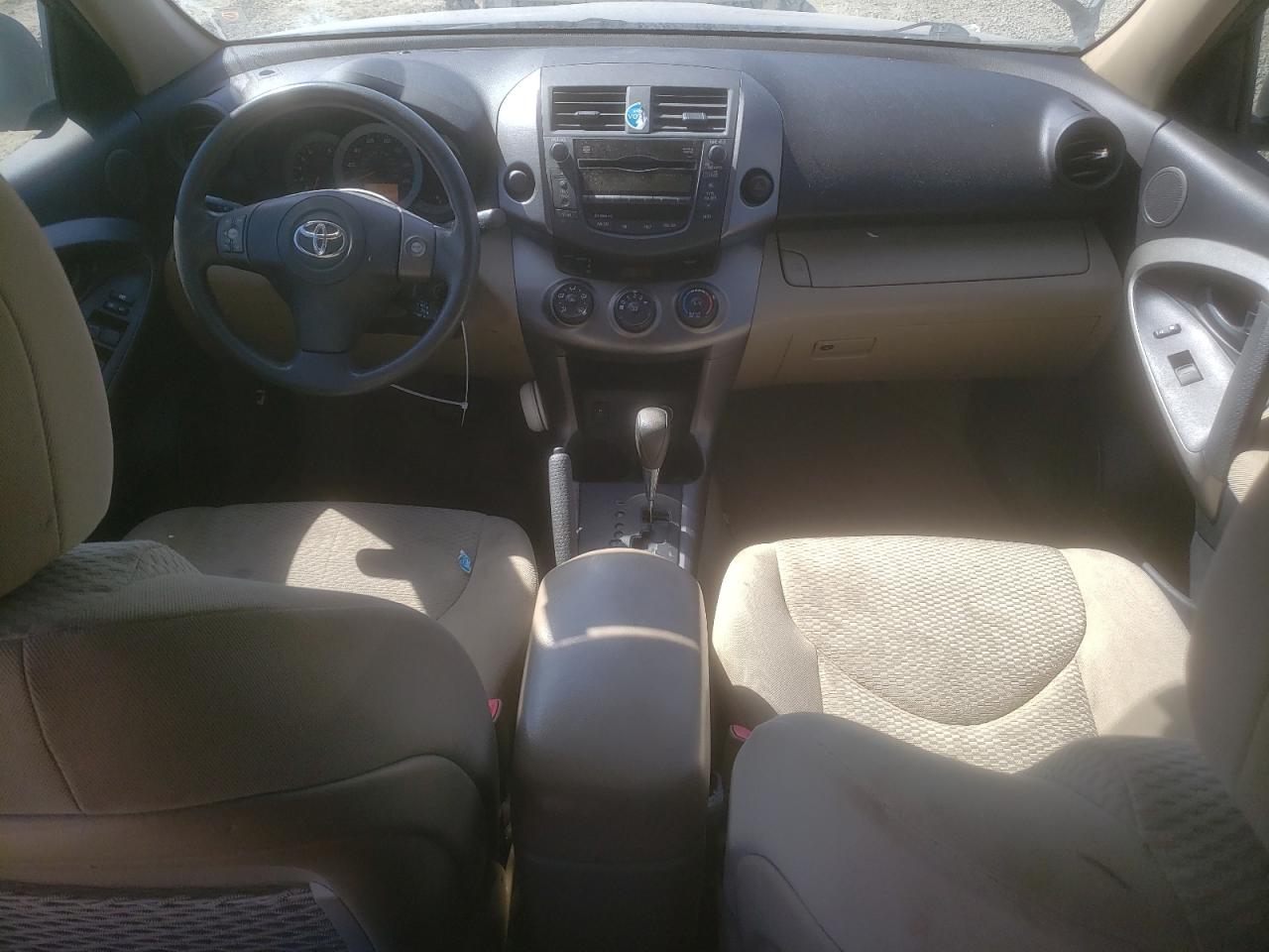 2011 Toyota RAV 4 - Image 8
