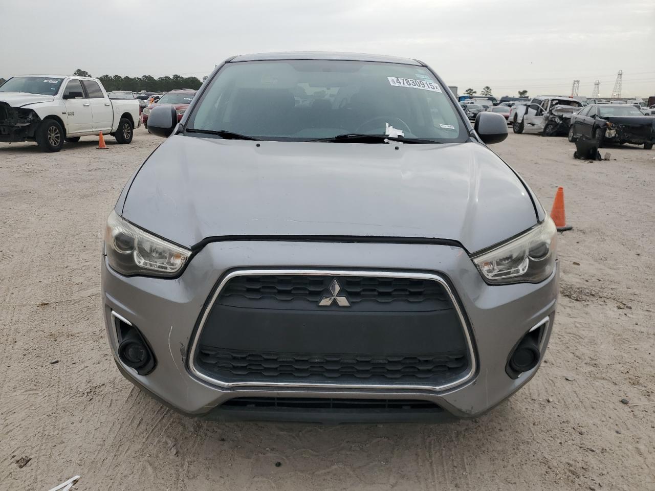 2014 Mitsubishi Outlander - Image 5