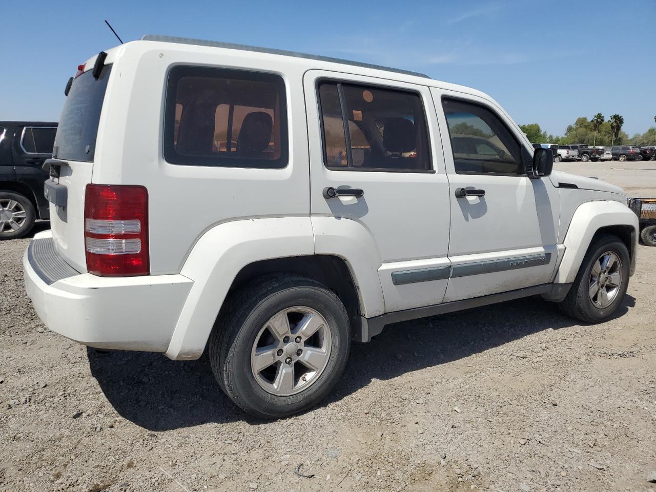 2010 Jeep Liberty (North America) - Image 3