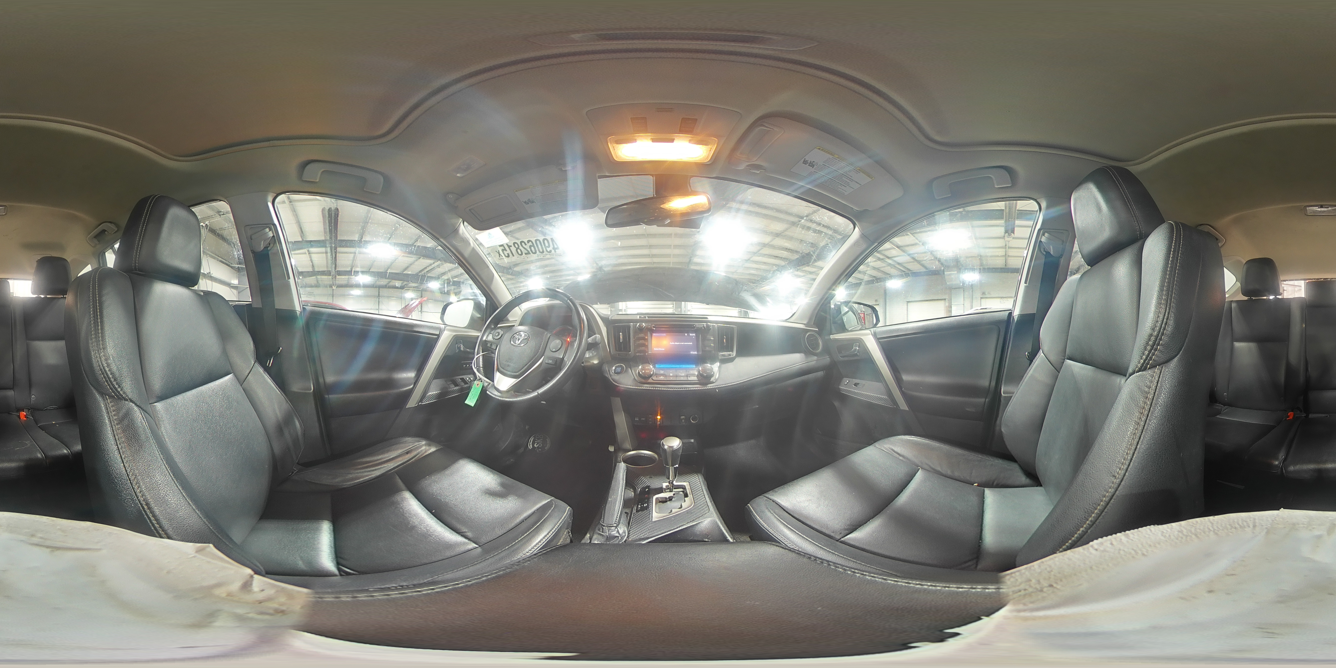 2014 Toyota RAV 4 - Image 16