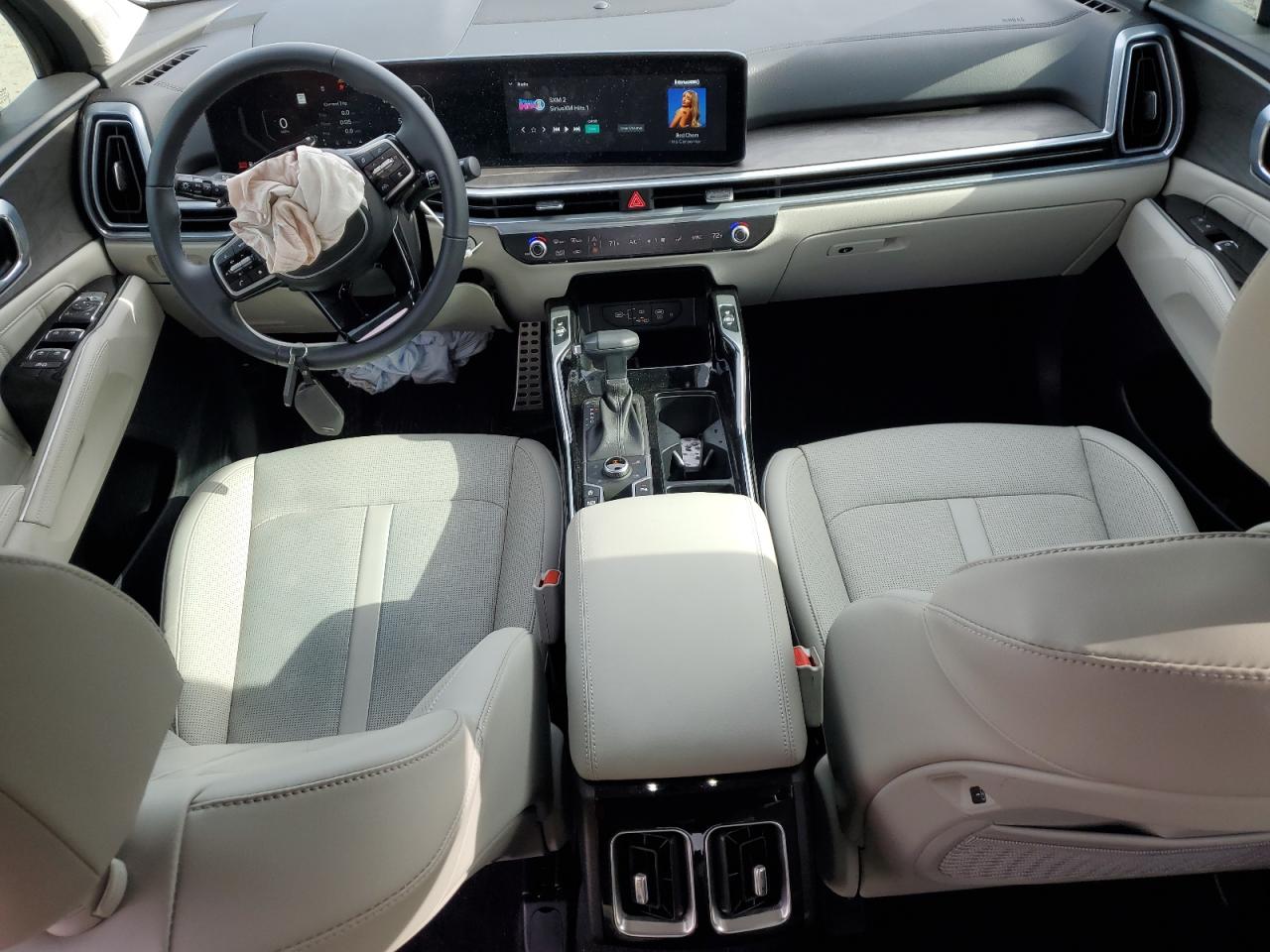 2024 Kia Sorento - Image 8