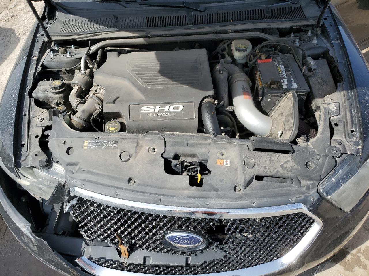 2015 Ford Taurus - Image 12