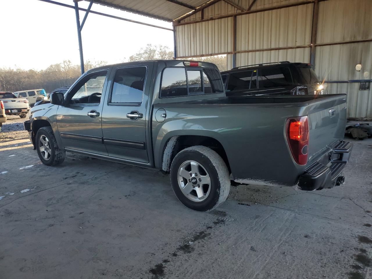 2011 Chevrolet Colorado - Image 2