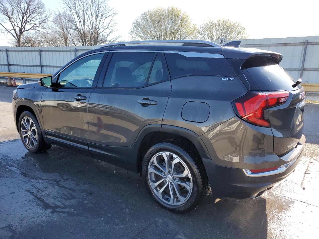 2019 GMC Terrain - Image 2