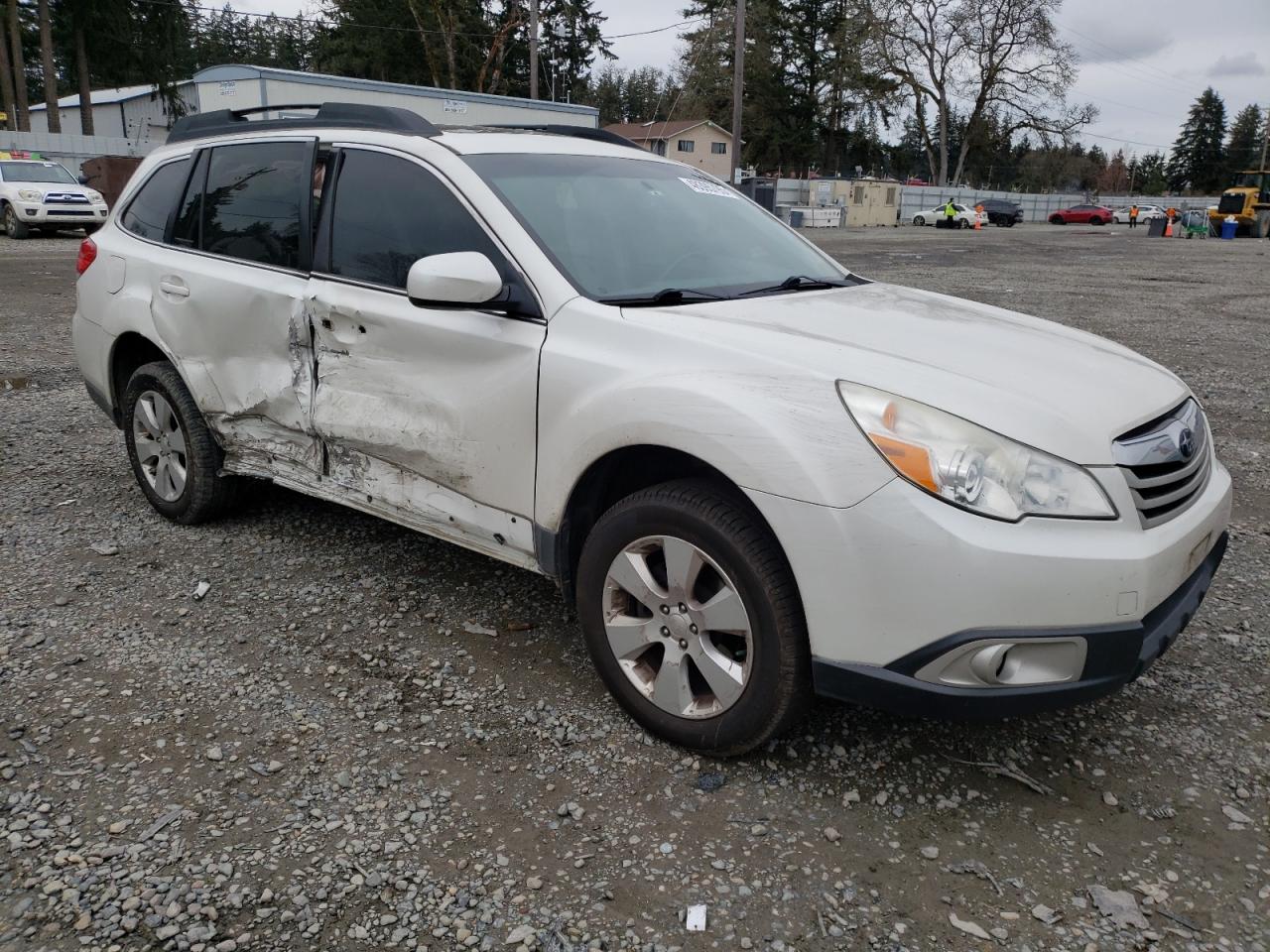 2011 Subaru Outback - Image 4